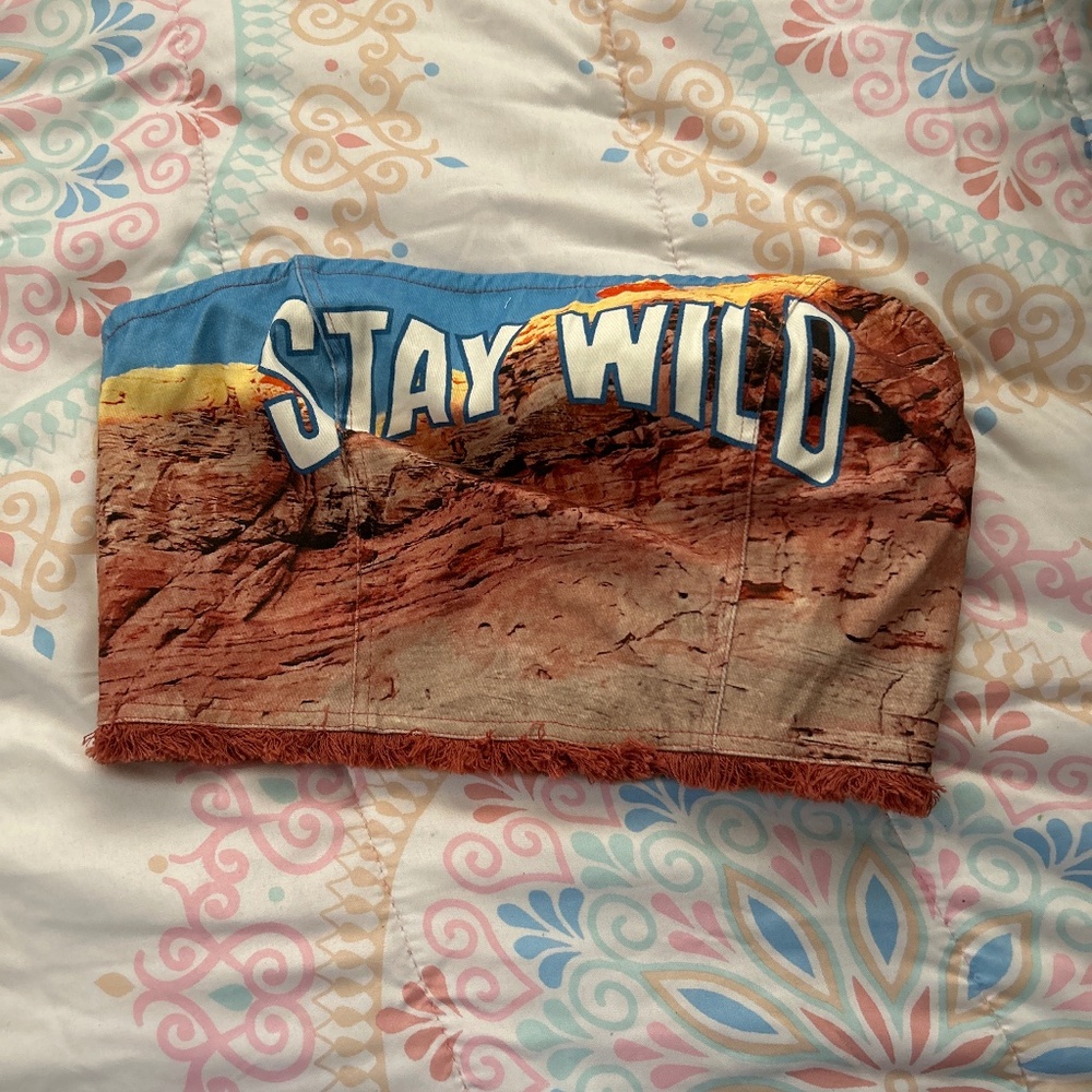 Stay wild crop top